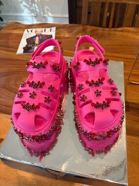 Simone Rocha x Crocs Stomp Fisherman size women’s 5 electric pink